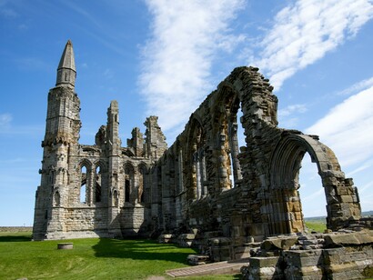 Abadia de Whitby, Inglaterra; Os tempos cheiram a mudança, ouvem-se os gritos de liberdade e de igualdade