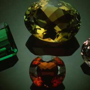 Janet Annenberg Hooker Hall of Geology, Gems, and Minerals. Courtesy of Smithsonian's National Museum of Natural History