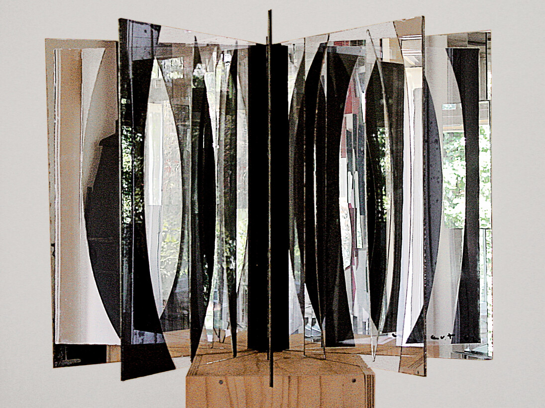 Christian Megert, Mirror Shard Book (Spiegelscherbenbuch), 1962, Glass, mirror, and adhesive tape, 42 x 30 x 2 cm, Collection of Mr. and Mrs. Nicolas Cattelain, London, © 2014 Artists Rights Society (ARS), New York/ProLitteris, Zurich. Photo: Courtesy Franziska Megert 