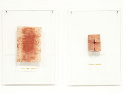 Gregorio Botta, Senza titolo, 2015, lino, cera, pigmenti, vetro