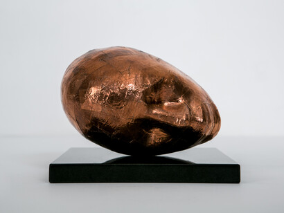 Gabriel Klasmer, Head, 2011-13, Copper foil tape, marble, 25 x 20 x 20 cm, 