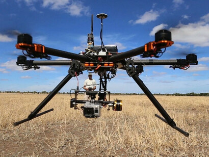 Drone equipado con un sistema de vídeo para labores de vigilancia forestal