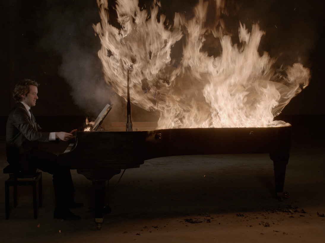 João Onofre, Tacet, 2014 . Still from single channel HD video, colour, sound, 7’40’’. Courtesy Marlborough Contemporary, © the artist