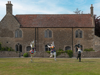 Niki de Saint Phalle and Jean Tinguely, Myths and machines, exhibition view. Courtesy of Hauser & Wirth