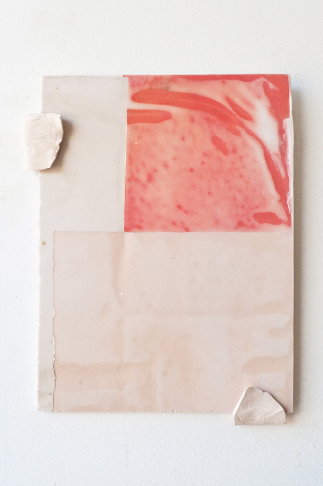 Christopher McSherry, Poi, 2015, Ceramic and resin, 40 x 30 x 5 cm
