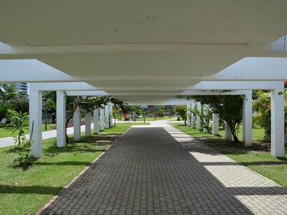 Parque Dona Lindu, passagem