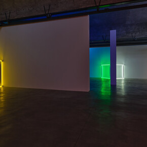 Dan Flavin, European couples, exhibition view. Courtesy of Gagosian Gallery