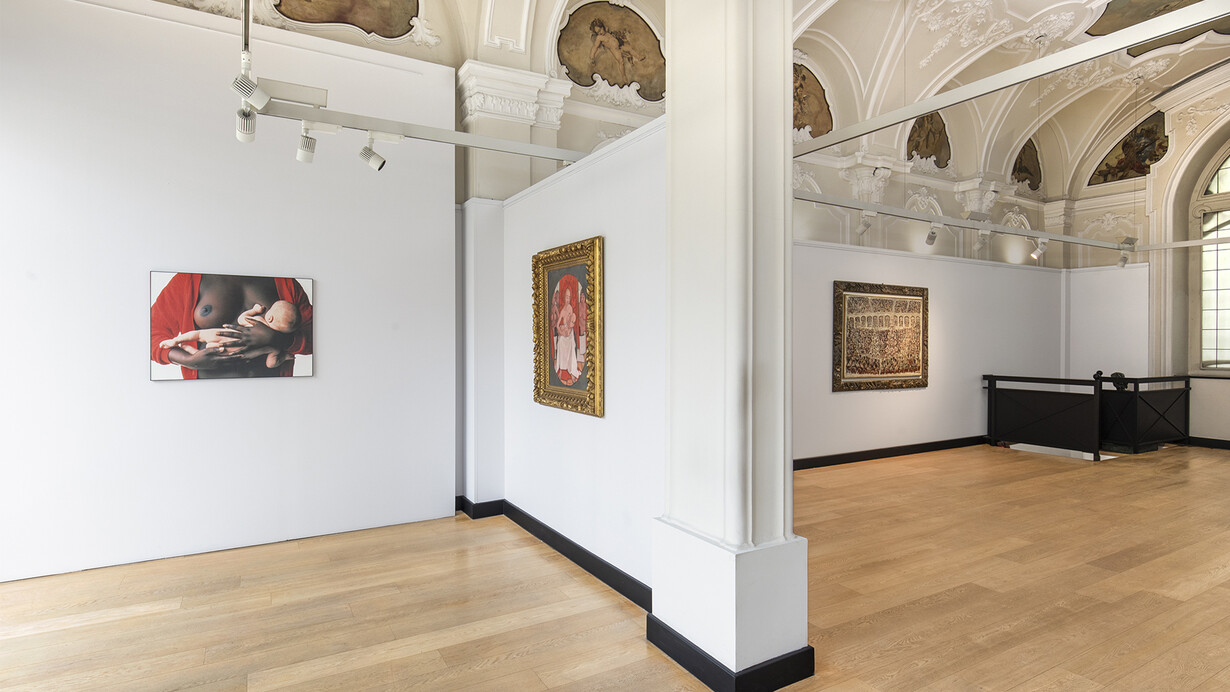 Various artists, Dalla scena al reale. Persistences and metamorphoses of the collective body, exhibition view. Courtesy of Mazzoleni