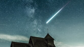 A pesar de la belleza de esta imagen, el impacto de un cometa o asteroide podría acabar con la vida en nuestro planeta