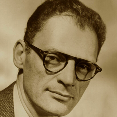 Arthur Miller: en su obra «The Crucible» (traducida habitualmente como «Las brujas de Salem»), de 1953, se vale de un trágico suceso histórico vinculado a la paranoia contra las brujas del siglo XVII para escribir un alegato contra el macartismo