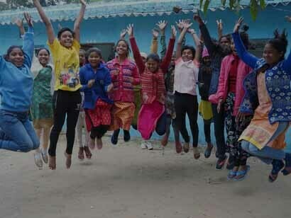 Fondazione Aahan, Jharkhand, India: Queste ragazze stanno combattendo per un futuro migliore e lo fanno attraverso la scuola, lo sport, la fotografia, e la pittura