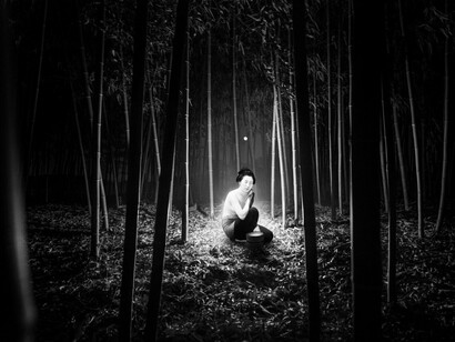 La luna e il bambù (The moon and the bamboo) is the result of Olmo encounter with the Japanese culture