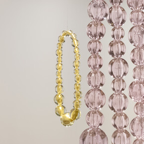 View of Jean-Michel Othoniel’s exhibition at Perrotin Shanghai Photo: Ringo Cheung
© Jean-Michel Othoniel / ADAGP, Paris, 2019. Courtesy of the artist & Perrotin