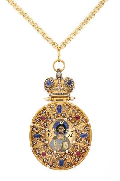 Gold, jewelled, and enameled panagia and chain. By Fabergé, workmaster H. Wigström, ca. 1910. Exhibited by A La Vieille Russie