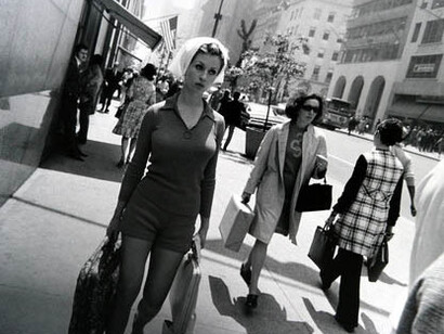 Garry Winogrand, Women are Beautifu. Courtesy of Museo de Arte Moderno