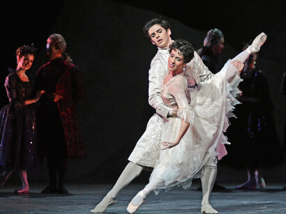 Federico Bonelli and Laura Morera dancing in Frankenstein
