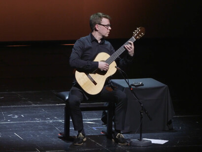 No me gusta tener una vida demasiado ocupada, vivir apurado y no tener tiempo suficiente para preparar el repertorio. No me gusta ser el músico que solo ejecuta la música y no la interpreta. 2022, Classical: NEXT