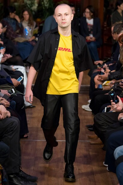 Vetements. Camiseta de DHL