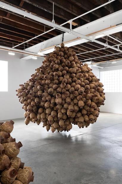 Kat Howard, In place of no, my mouth leaks honey, exhibition view. Courtesy of Carvalho Park