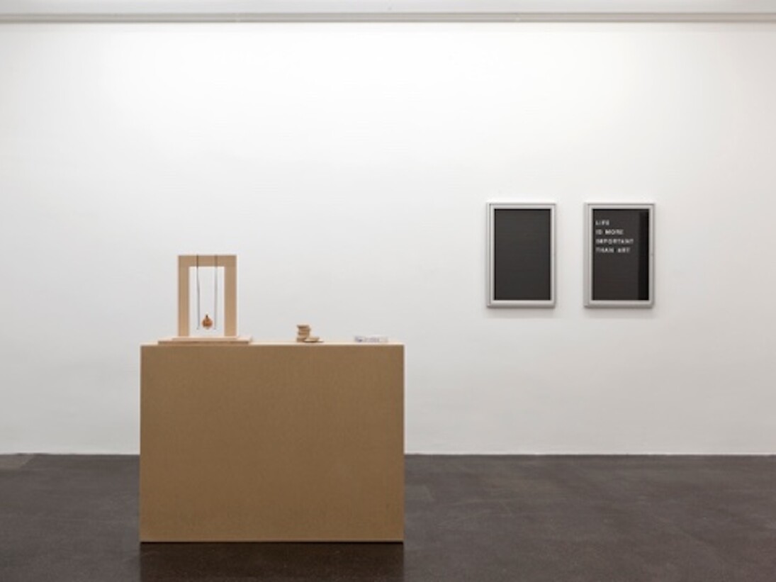 Il fait beau aujourd'hui, Exhibition view. Courtesy of Barbara Gross 