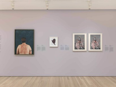 Varios artistas, En lo que se convierte, vista de exhibición. Cortesía de Whitney Museum