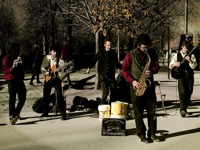 Banda en el parque del Retiro (Madrid)