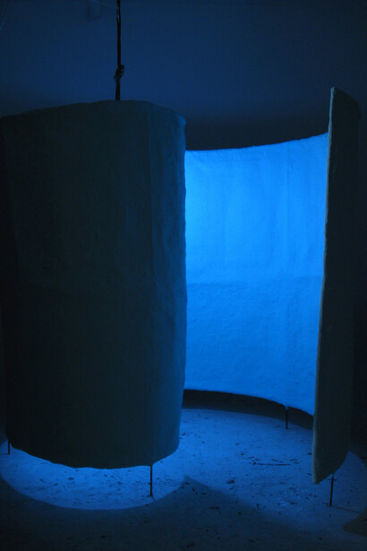 Franz West, Blue, 2006. Collection of the Museum of Contemporary Art Chicago, gift of the William J. Hokin Family. Courtesy of the Estate of Franz West and the Franz West Privatstiftung Archiv. Photo: Heiri Häfliger, Franz West Privatstiftung.