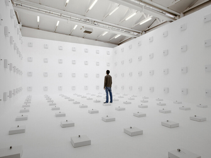 Zimoun, 605 prepared dc-motors, cardboard boxes. Courtesy of Galleria Civica di Modena