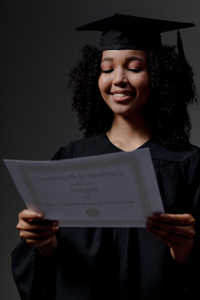 No Brasil, é grande o número de pessoas formadas mas sem trabalho em suas áreas