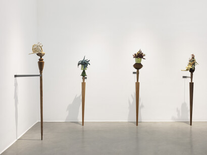Francesco Simeti, Tutti giù per terra, veduta della mostra. Cortesia di Francesca Minini