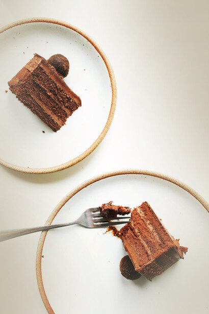 Torta al cioccolato. Il trio di maestri pasticceri dietro la celebre torta Setteveli