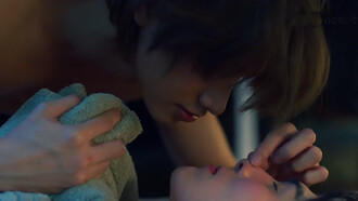 Top Form es una serie tailandesa que combina drama, crítica social y representación LGBTQ+ con una narrativa potente y contemporánea