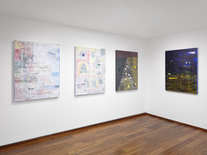 Willy Kautz, Contra-pintura gravitacional, vista de exhibición. Cortesía de Proyectos Monclova