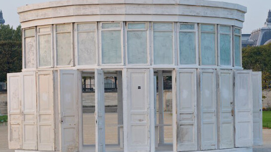 Alexander Brodsky, Pavilion for Vodka Drinking Ceremonies, 2004, Courtesy Ambika P3, 2015