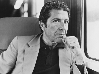 En su vasta trayectoria biográfica, Cohen tuvo tiempo de conocer el amor libre de los sesenta o pasar cinco años en un monasterio budista a finales de siglo