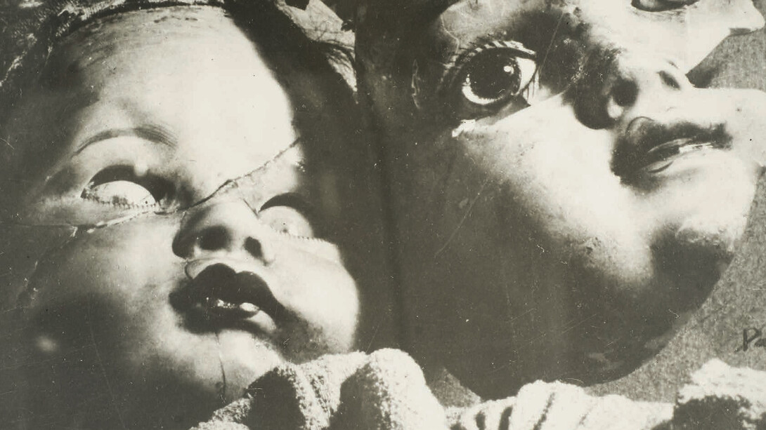 Kati Horna, Untitled, série Muñecas del miedo series [Dolls of Fear], Paris, 1939, Gelatin silver print, 15.3 x 22.8 cm, Archivo Privado de Fotografía y Gráfica Kati y José Horna, © 2005 Ana María Norah Horna y Fernández