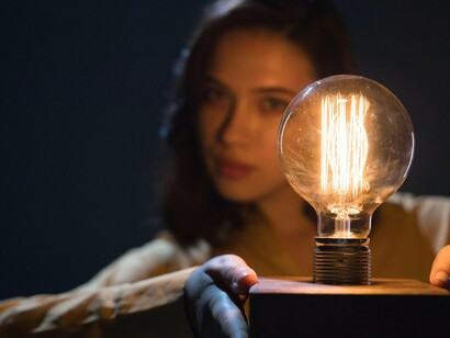 As primeiras descrições do que hoje conhecemos como TDAH datam do início do século XIX em Londres. Desde então, mais de 29 mil estudos foram realizados sobre o tema, consolidando-o como um campo de pesquisa robusto na psiquiatria e psicologia


