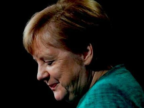 Merkel, la gran sostenedora de Europa en la última década, parece en franco declive, mientras el resto del continente vuelve a su eterno solipsismo y pierde posiciones en el mundo