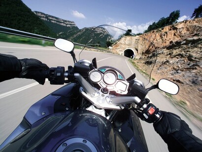 Los controles de una moto