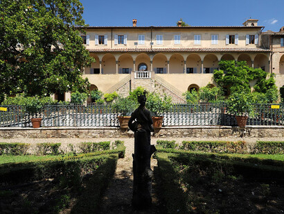Certosa di Pontignano, (Siena), Toscana, Italia. Villa Bracci, giardini all'italiana