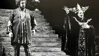 Pavarotti y Caballé en una representación de «Turandot» (Puccini) en los años setenta