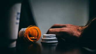 La descontrolada proliferación de los analgésicos recetados ha sido uno de los principales impulsores de la epidemia de opioides