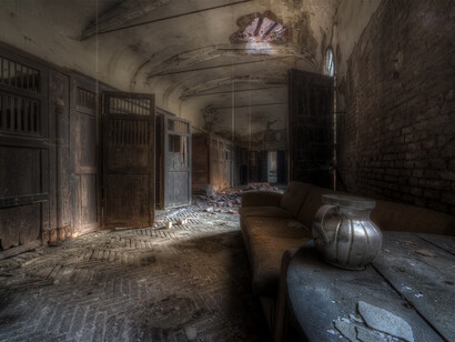 Castello di Galeazza, interno