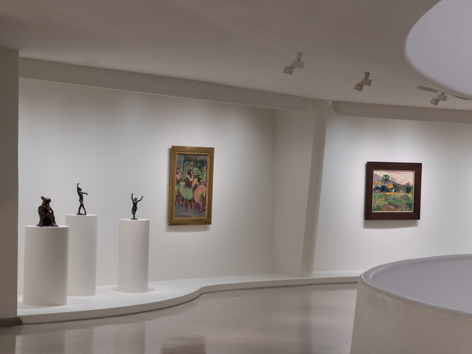 Installation View: Visionaries: Creating a Modern Guggenheim, Solomon R. Guggenheim Museum, New York, February 10, 2016–September 6, 2017
Photo: David Heald © Solomon R. Guggenheim Foundation, 2017