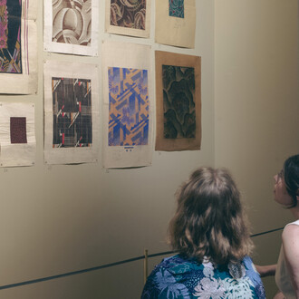 Divers artistes, 100 motifs, vue d'exposition. Avec l'aimable autorisation du Musée Horta