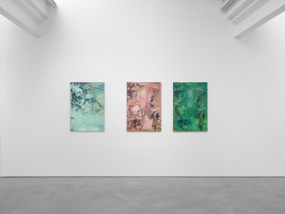 Matthias Groebel, Skull fuck, exhibition view. Courtesy of the artist and Modern Art 