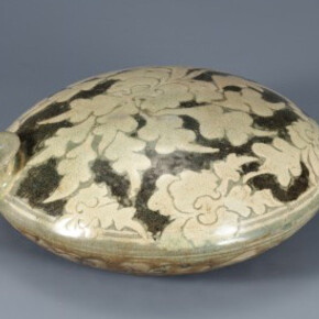 Buncheong ware gallery. Courtesy of National Museum of Korea