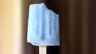 Il ghiacciolo blu