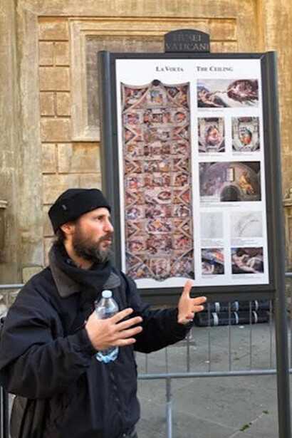 Jonathan Glück at the Jewish lapidary in the Vatican Musuems, Italy