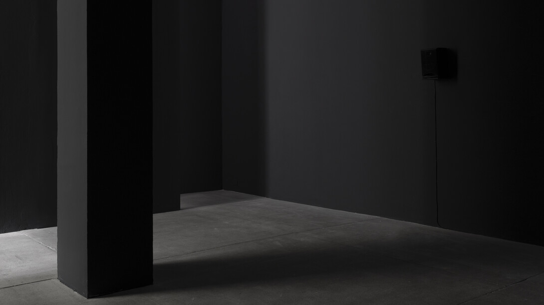 L’orecchio di Dionisio, Installation view at Galleria Raffaella Cortese, via A. Stradella 7, Milan, 2020
work: Simone Forti, Face Tunes, 1967, 10’ 15” 
Ph. Lorenzo Palmieri

